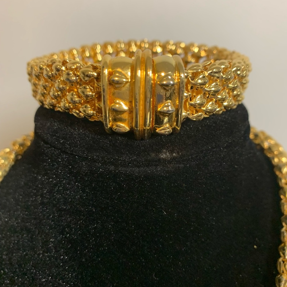 Vintage 1980’s Gold Tone Mesh Choker and Bracelet - Picture 4 of 5